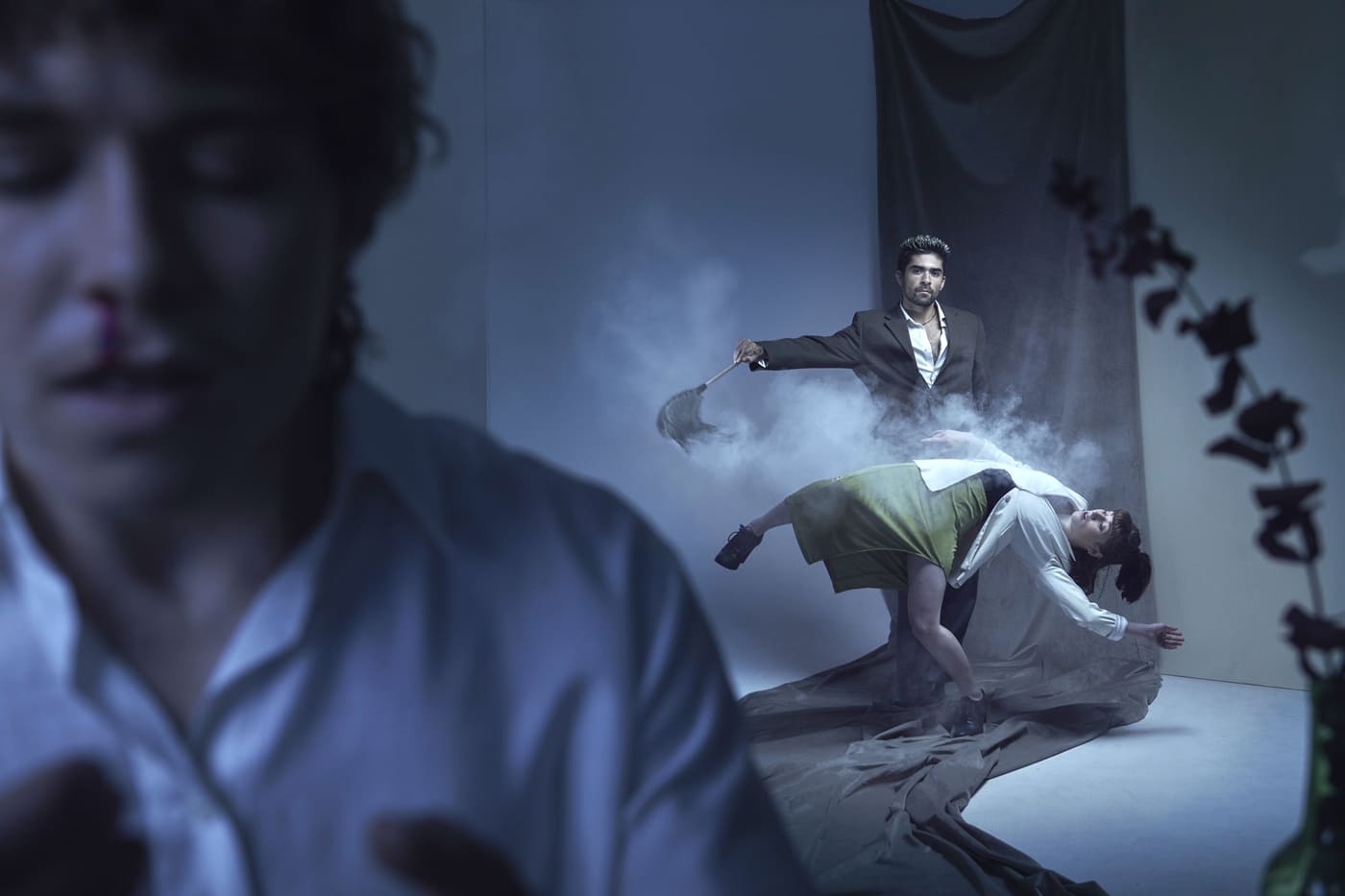 PLAY DEAD - People Watching